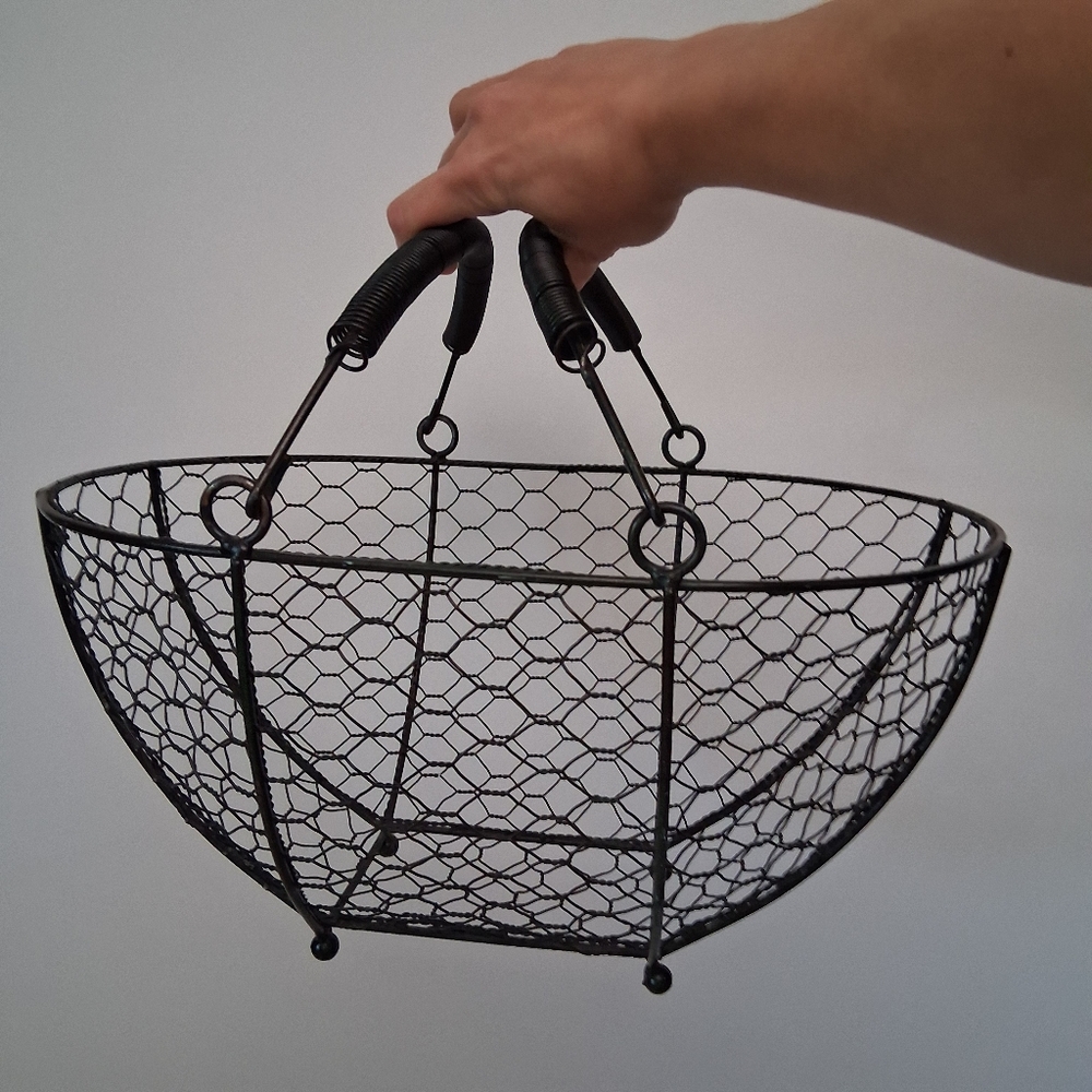 Egg Basket oval large two Handles black farmhouse Metal Chicken Wire